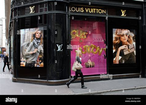 louis vuitton ireland locations